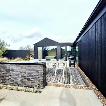 Architectural Peach And Minimalism In The Dunes * Aalbaek